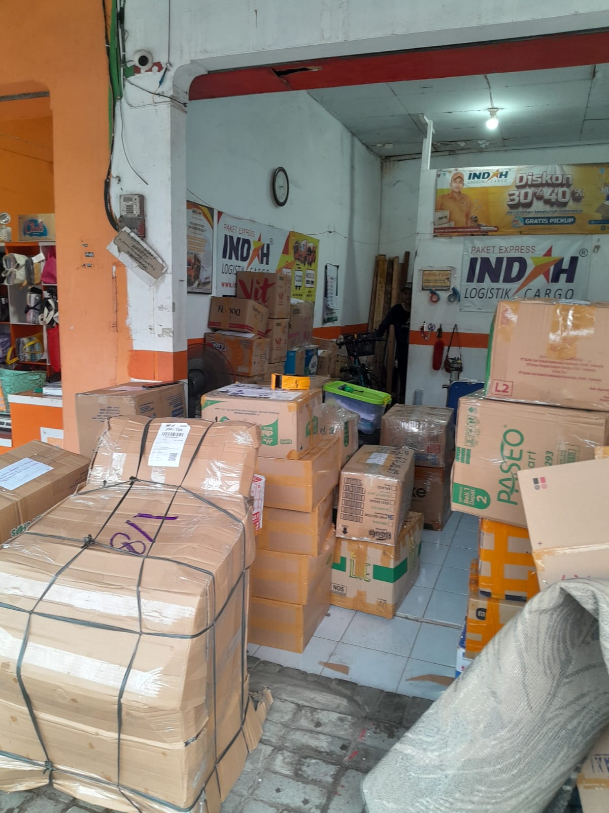 Indah Cargo Sleman | Jasa Ekspedisi & Cargo Murah ke Seluruh Indonesia